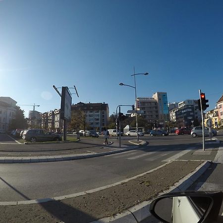 Violet Star Apartment Novi Sad Luaran gambar